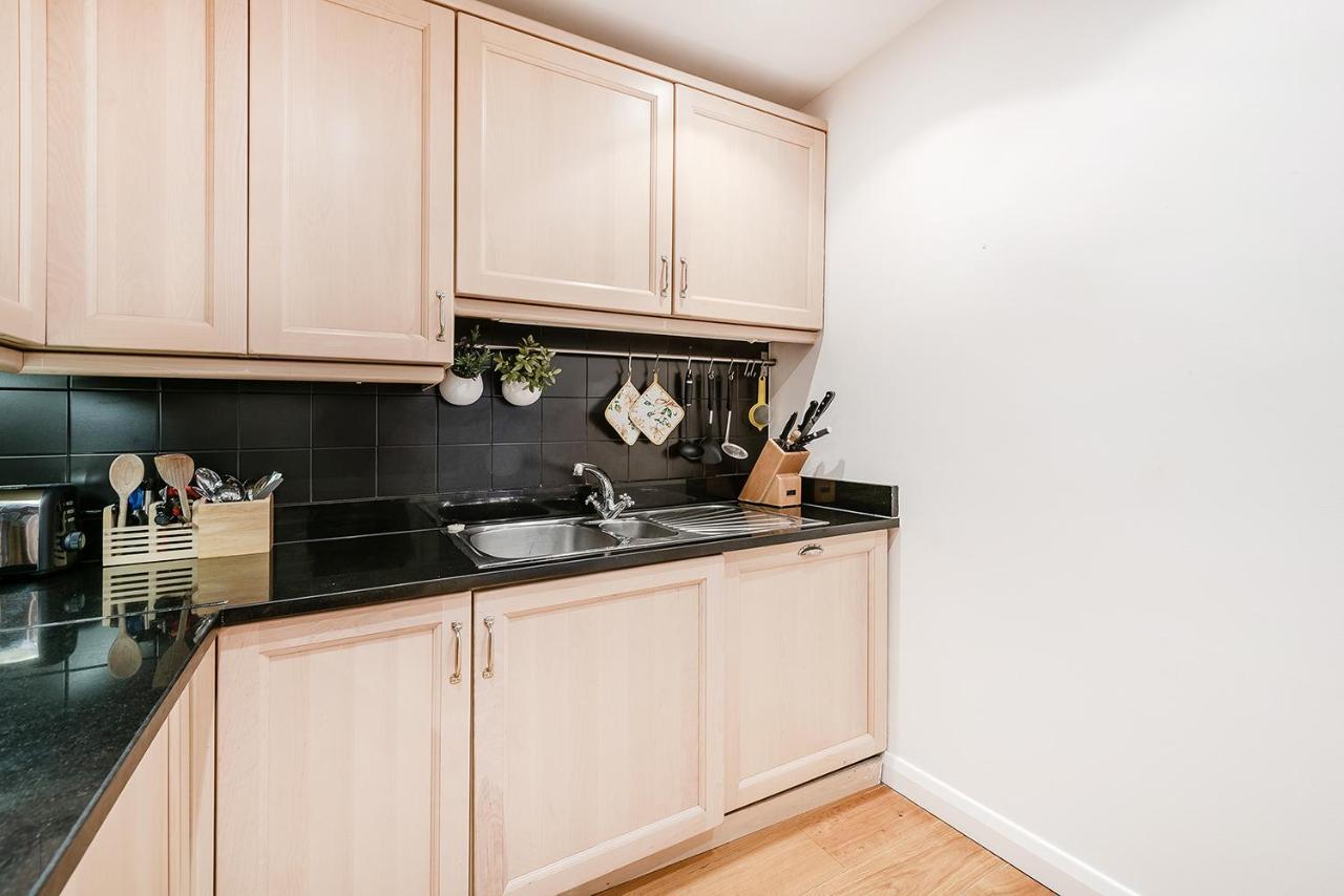 Lovely 2 bedroom apartment in Notting Hill Londen Buitenkant foto